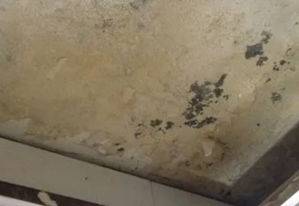 都匀阳台漏水维修公司分享下都匀卫生间渗水维修需要注意哪些问题。